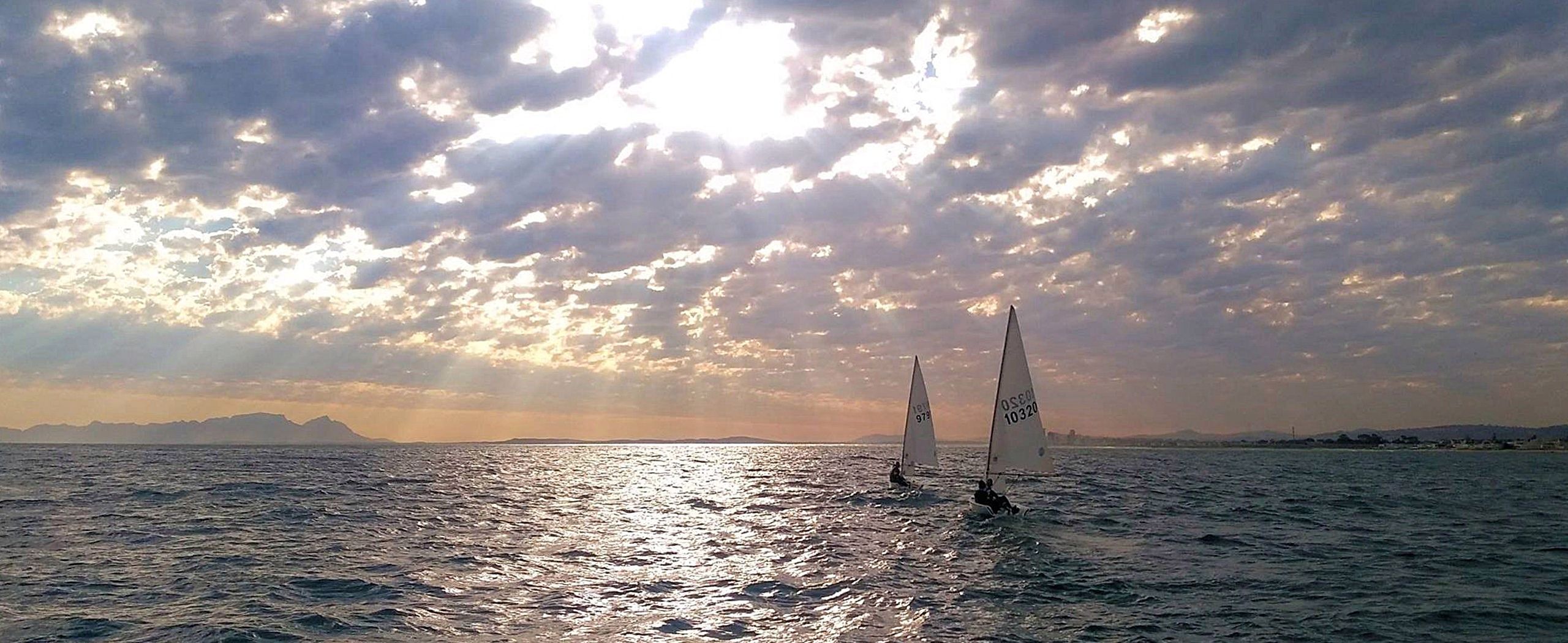 sailing lessons with The Sailing Academy